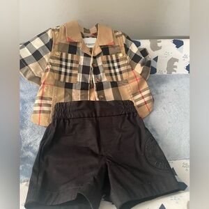 Burberry outfit 6months black, tan, red